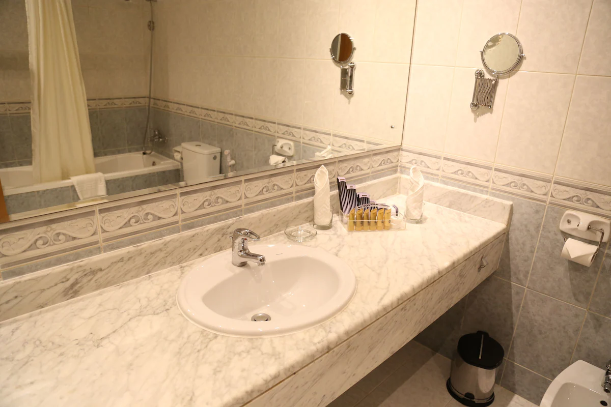 سرویس بهداشتی و حمام هتل گرند ابجد دبی